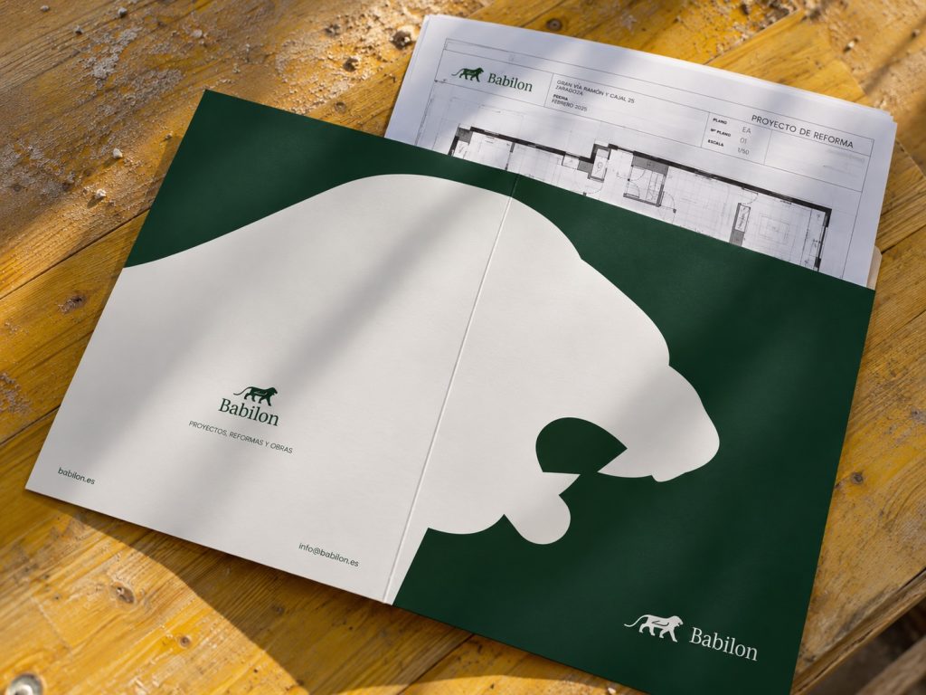 Papelería corporativa de Babilon con su nueva identidad visual
